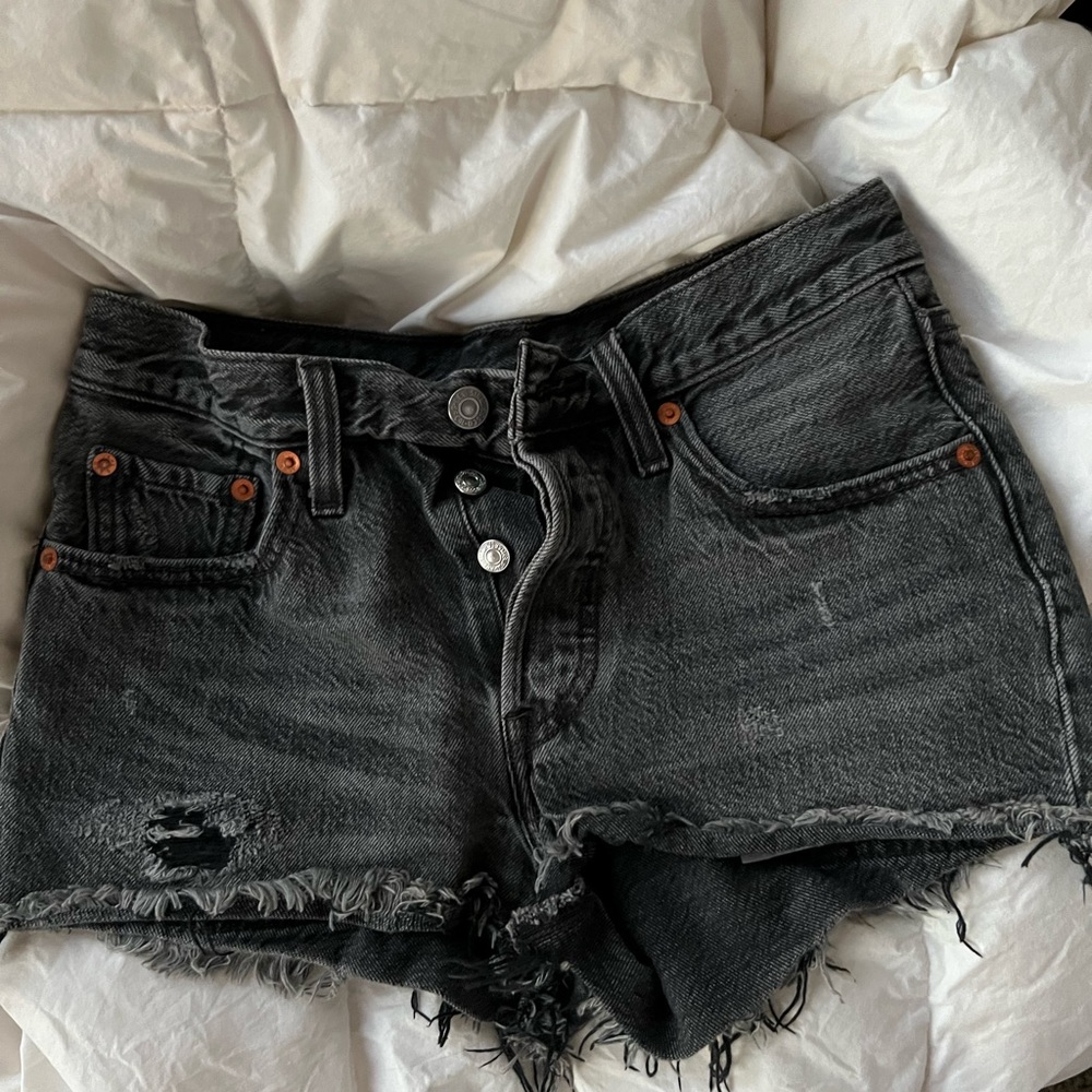 Levi’s shorts 501 Ripped Jean Black